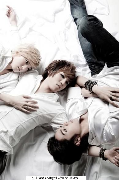 U-Kiss - mor ma omori..adica ma omoara:)) - Music.
