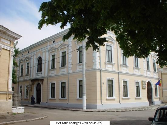 braila/ orasul meu - 4..... biblioteca judeteana am fost in ea dar nu - Cafenea/Sedinte.