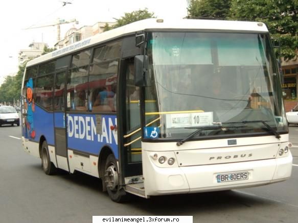braila/ orasul meu - 6...cam asa ceva arata autobuzele noastre 10 nu - Cafenea/Sedinte.