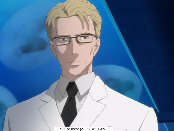 david - arata ciudat deghizat ca profesor - Blood+